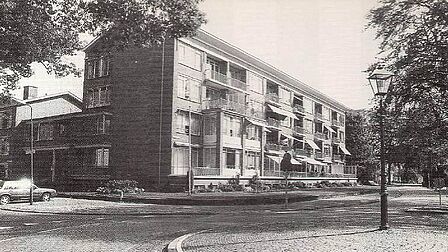 Wilhelminaparkflat in Zeist aan het Wilhelminapark, gebouwd in 1951 op de plek van villa Huis ter Duijn.